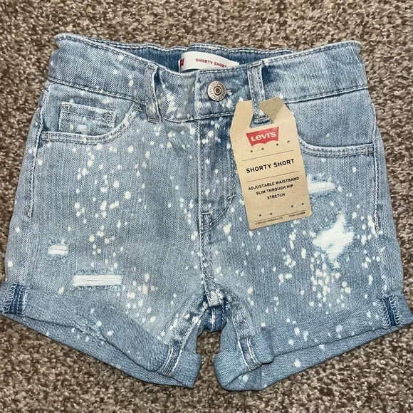 NWT Levi's Light Blue Denim Shorty Shorts with Heart Pockets Toddler Girl size 4 - Picture 4 of 4